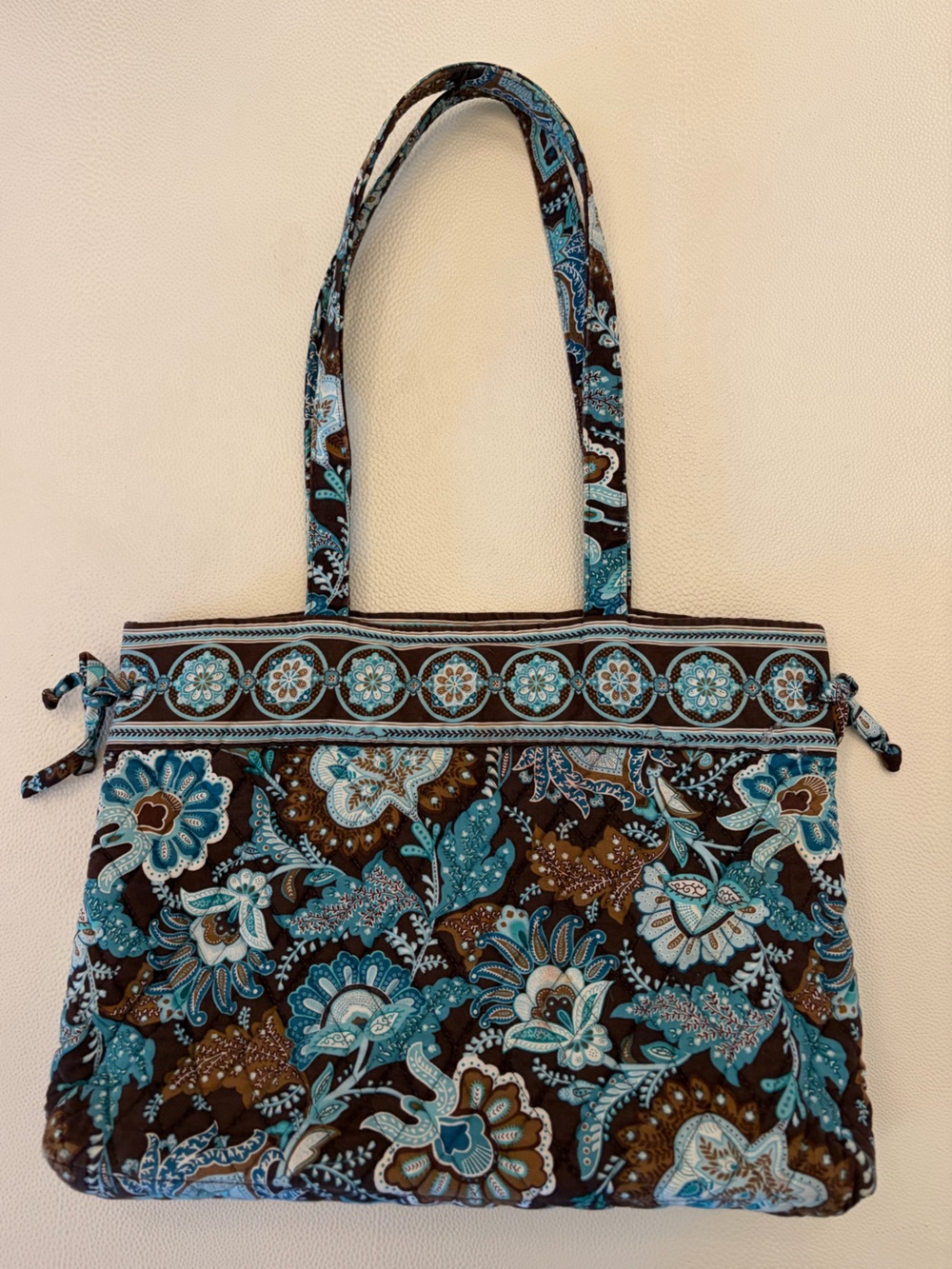 Vera Bradley Quilted Floral Purse Bag in Java Blue pattern- 14x10in - Picture 2 of 7